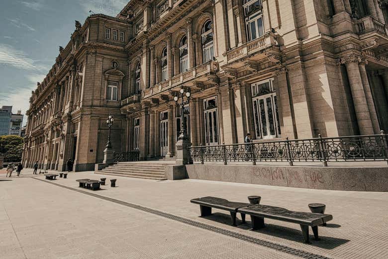 Área externa do Teatro Colón