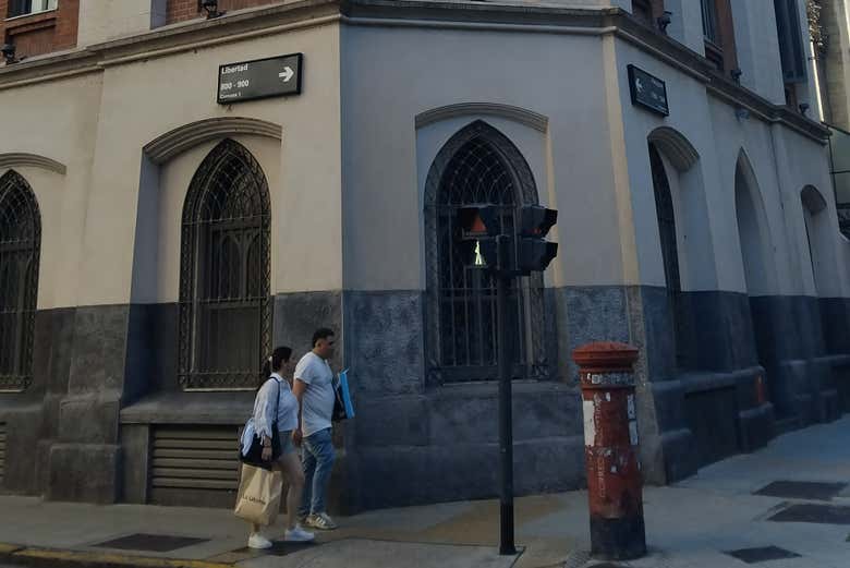Esquina de la Parroquia Nuestra Señora de las Victorias
