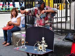 Street performer in Buenos Aires