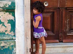 A girl in the streets of San Telmo