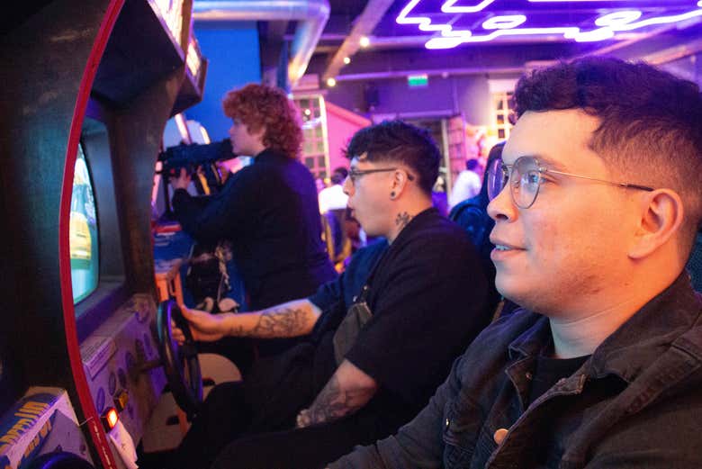 Enjoy playing arcade games!