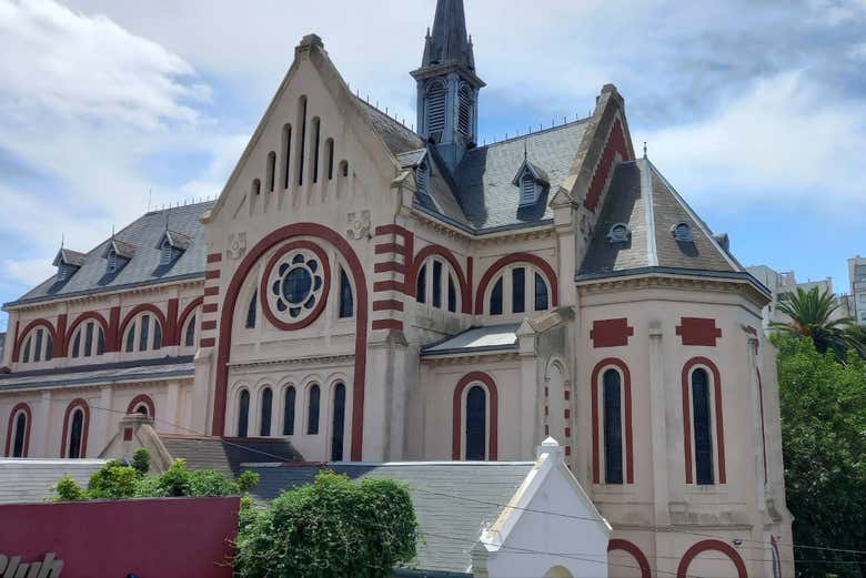 Parroquia de Nuestra Señora de Caacupé