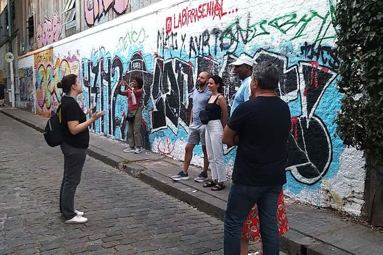 Contemplando unos murales