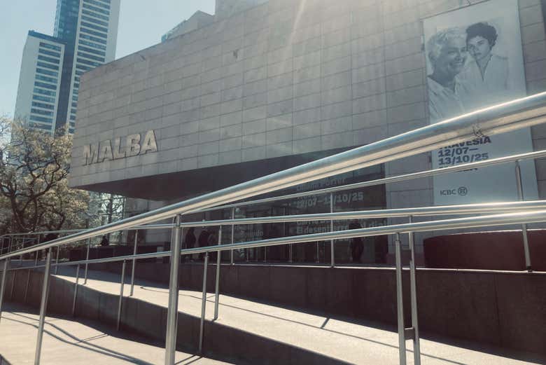 Ingresso del Museo d'Arte Latinoamericana di Buenos Aires