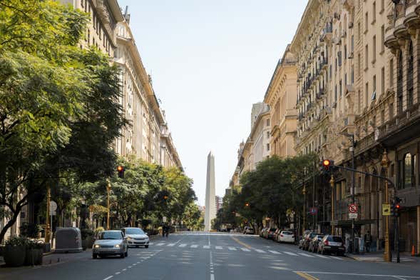 Tour por Buenos Aires + Paseo en barco con almuerzo