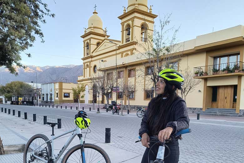 Disfrutando de Cafayate en bicicleta
