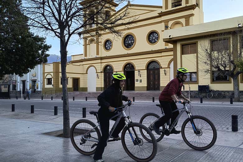 ¿Preparados para conocer Cafayate en bicicleta?