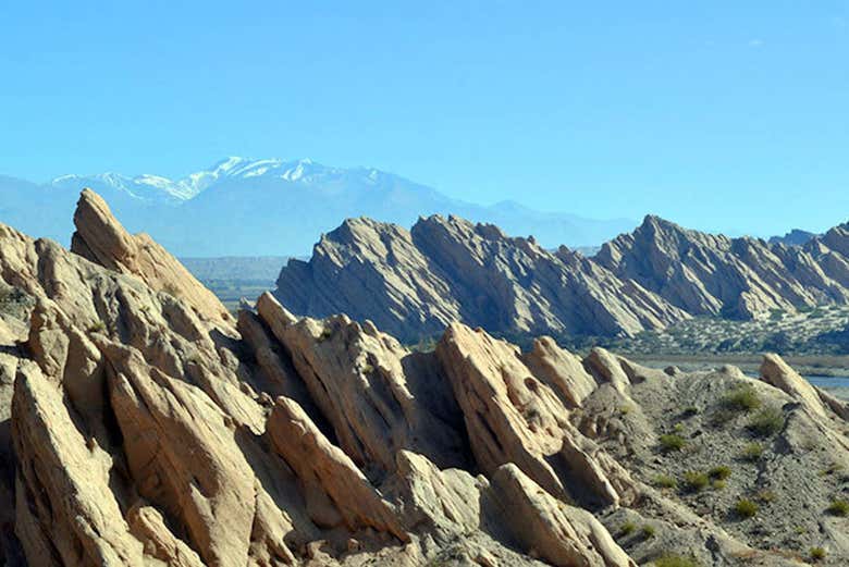 Rocas puntiagudas de la Quebrada de las Flechas