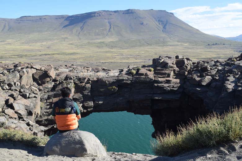 See amazing views from the Puente de Piedra