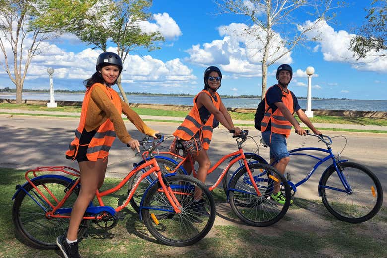 Paseando en bicicleta por Chascomús