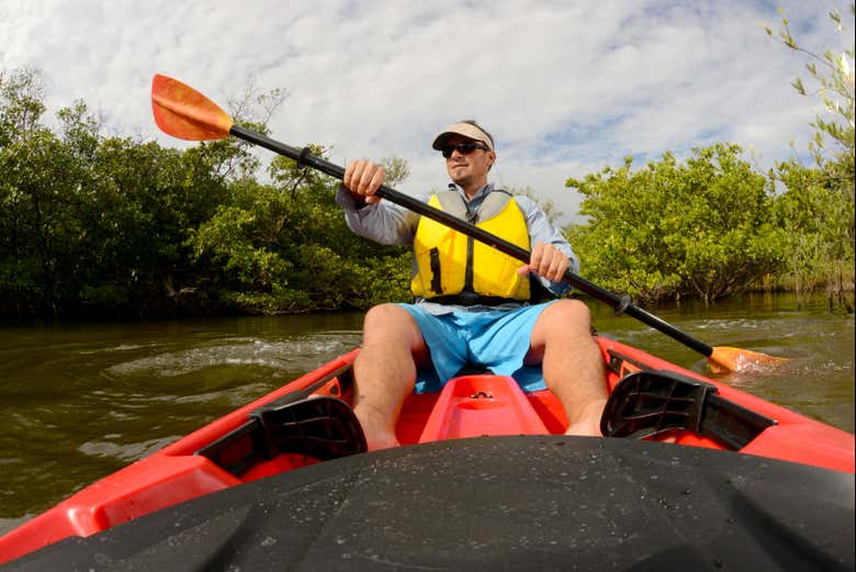 Remando no rio Paraguai