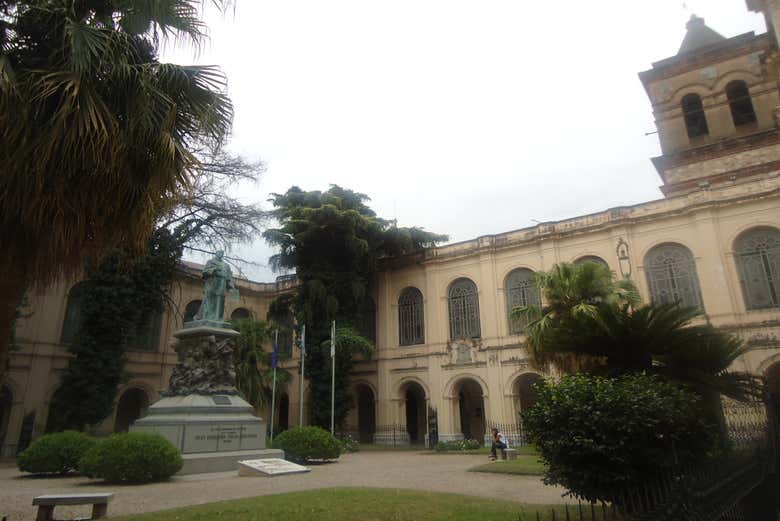 Pátio da reitoria da antiga universidade