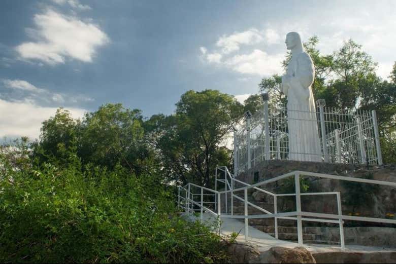 El Cristo Redentor de cerro Ñu Pora