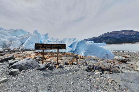 Passeio de barco pelo lado sul do Perito Moreno + Trilha