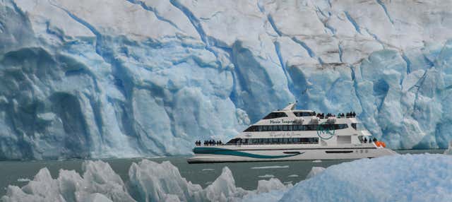 Barco VIP y senderismo por el Parque de los Glaciares
