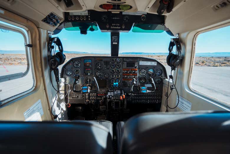 La avioneta por dentro