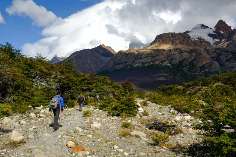Hike toward Laguna Capri! 