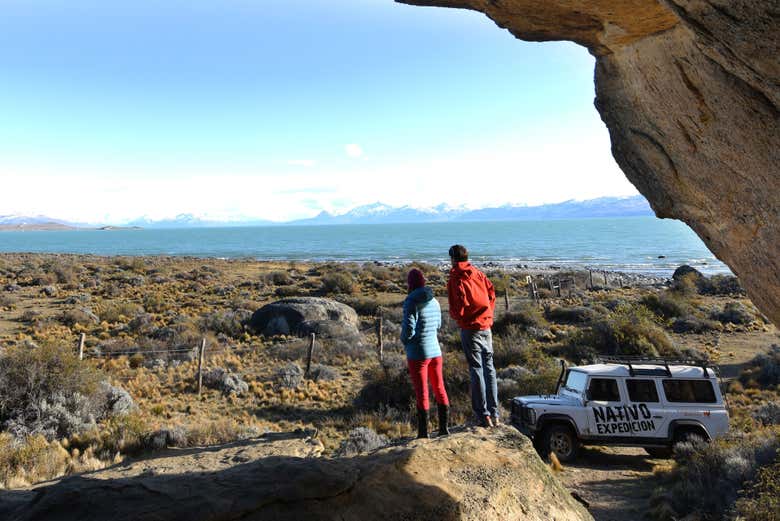 Disfrutando de los paisajes del lago Argentino