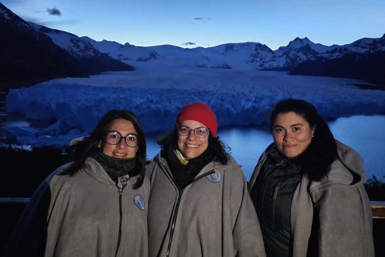 Disfrutando de la experiencia con amigas