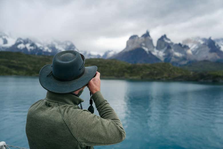 Tirando belas fotos dos picos nevados