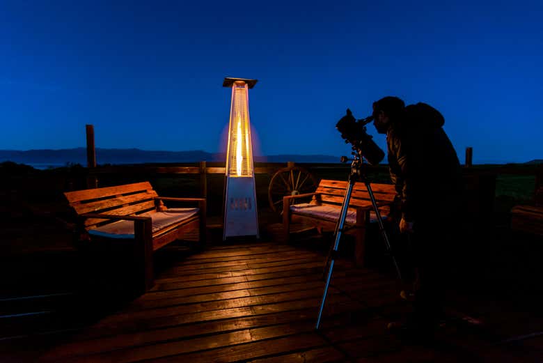 Preparando el telescopio para la observación astronómica