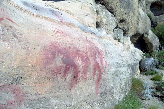 Peintures rupestres à Punta Walichu