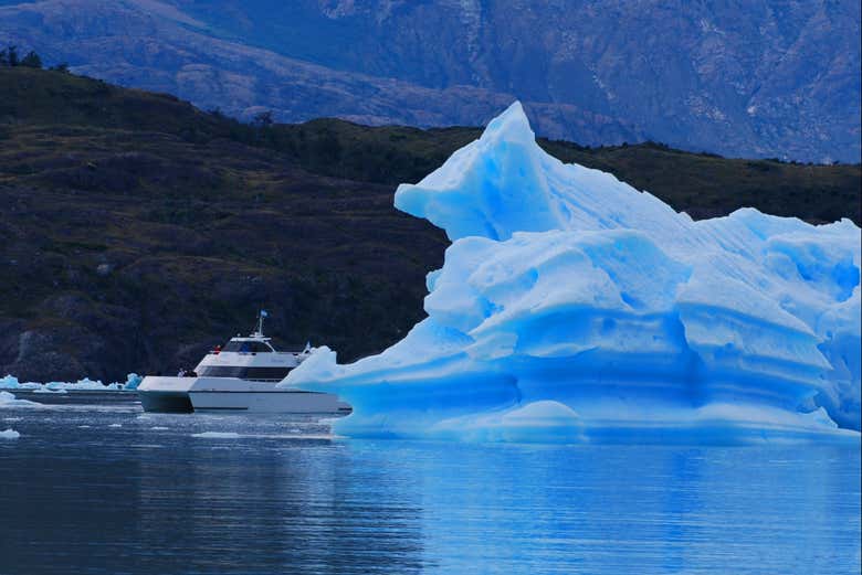 Témpanos de hielo junto al glaciar Upsala