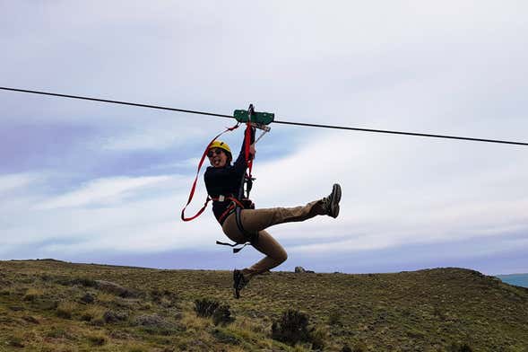 Balcones de El Calafate Ziplining or Hiking Tour
