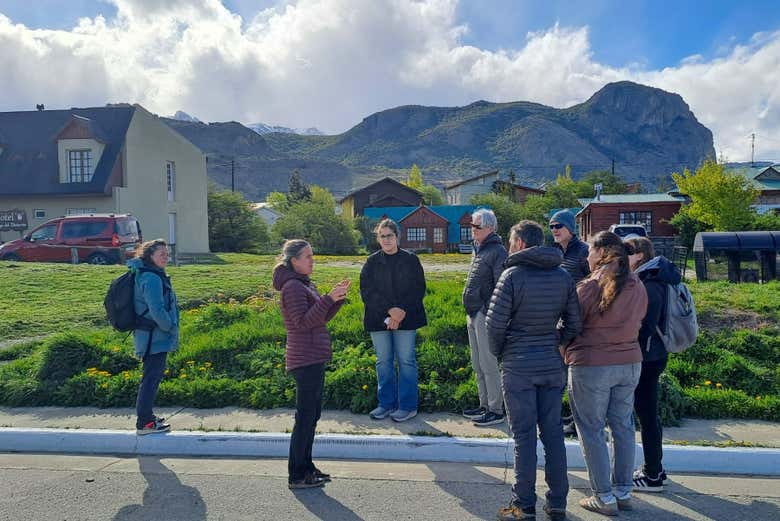 Caminata por el pueblo de El Chaltén