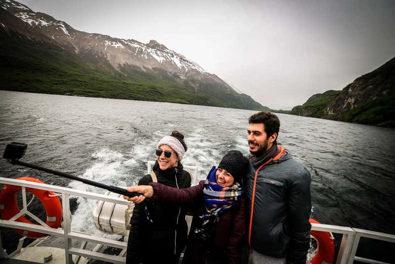 En el barco con rumbo al glaciar Vespignani