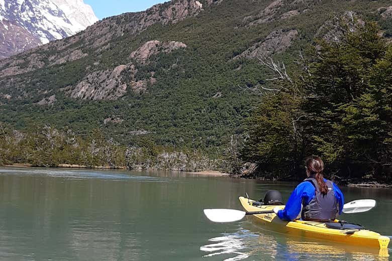 Remando en el río de las Vueltas