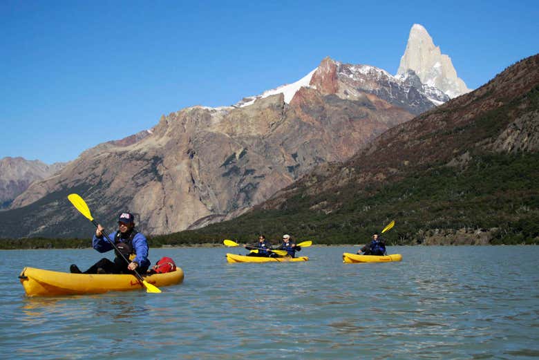 Remando sulle acque del Río de las Vueltas