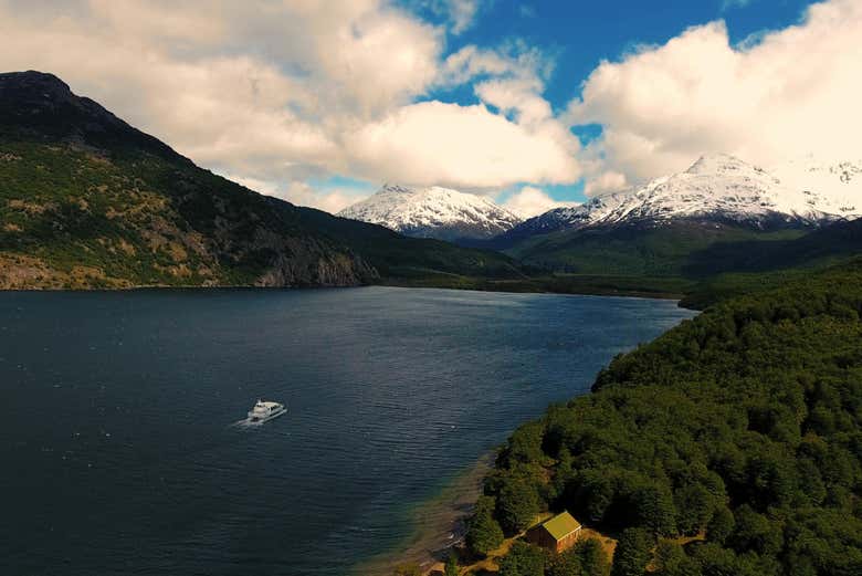 Navegando por el lago del Desierto