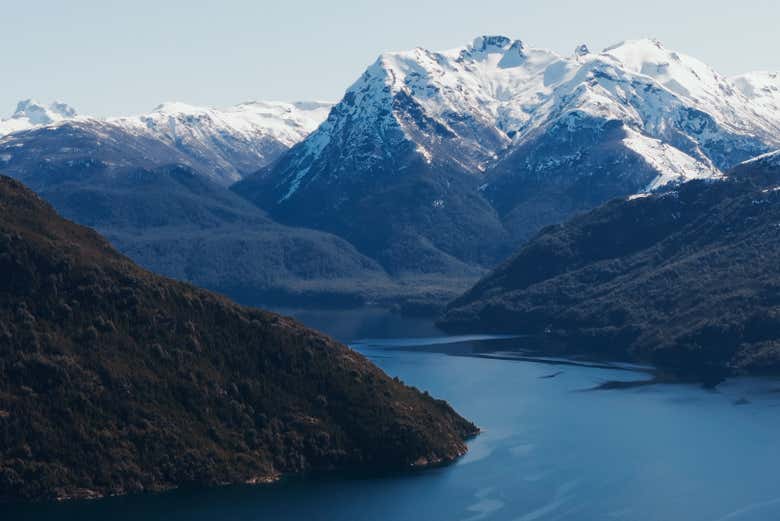 A vista do glaciar Torrecillas e do Lago Menéndez
