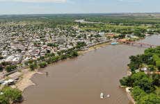 Passeio de lancha pelo rio Gualeguaychú
