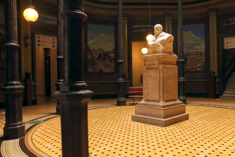 Busto de Perito Moreno no Museu de Ciências Naturais