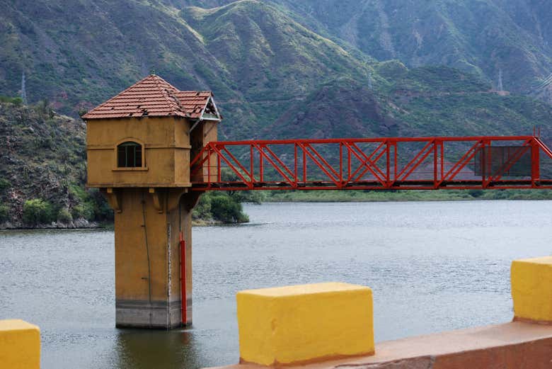 Torre de observação da represa Los Sauces