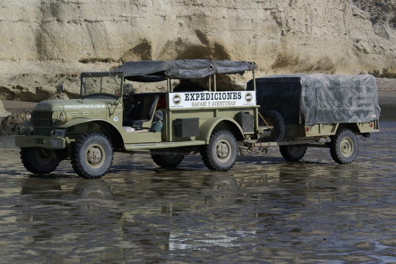 Camión todoterreno en el Fuerte Argentino