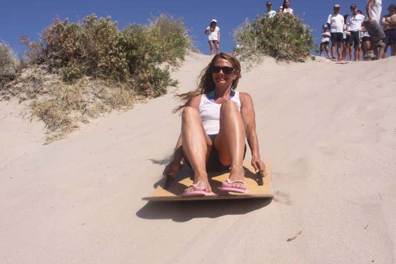 Sandboarding on Piedras Coloradas beach