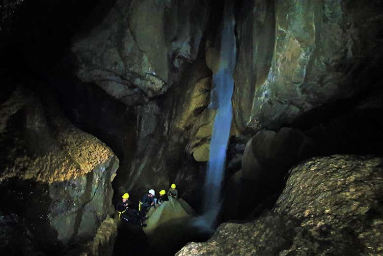 Cascata subterrânea del Toro