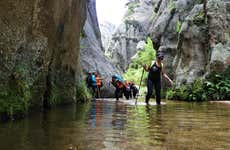 Trilha pela Senda 16 do Valle de Los Lisos + Canyoning