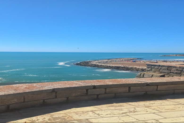 Vistas desde la playa de Cabo Corrientes