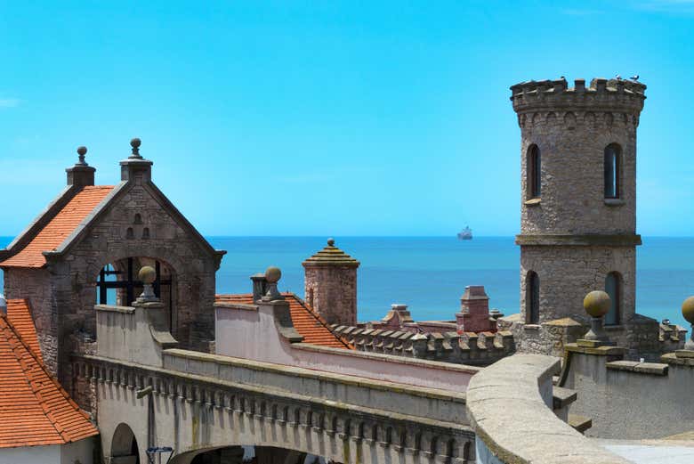 Admirando el Atlántico desde el Torreón del Monje
