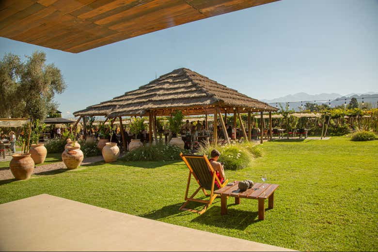 Terraza del restaurante Ramos Generales por el día