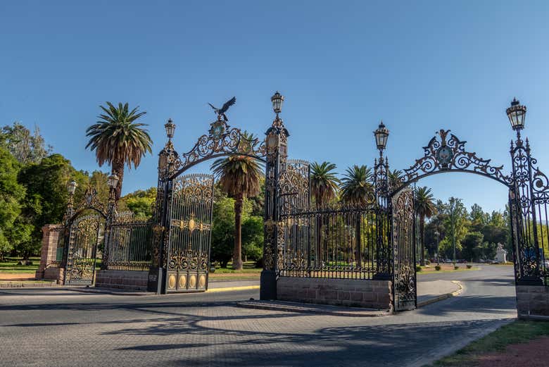 Entrance to San Martín park