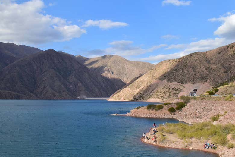 Disfrutando de la excursión a la presa