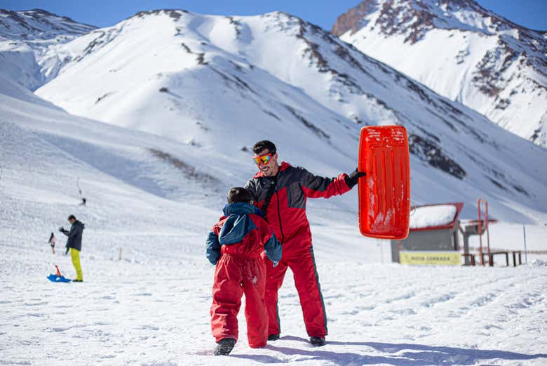 Jugando con la nieve en Los Penitentes