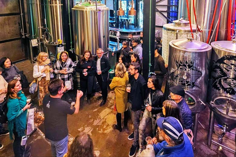 Durante a visita à fábrica