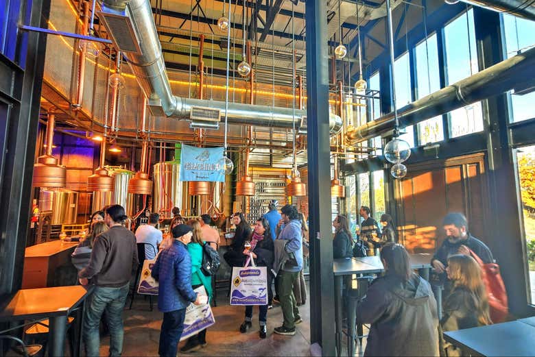 Interior da cervejaria Chachingo