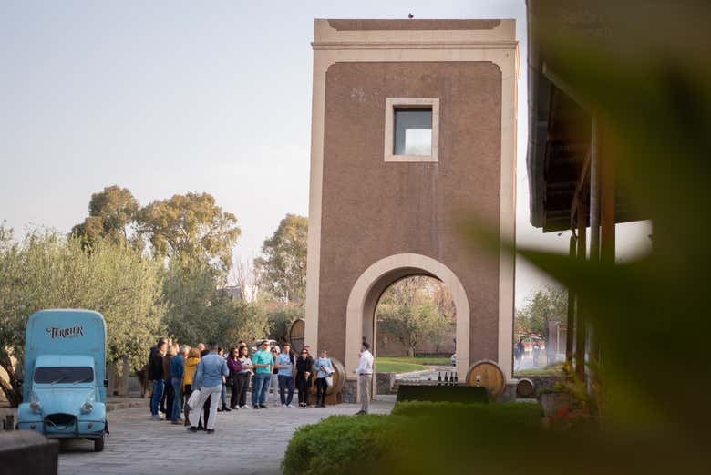 Exterior de la Bodega Los Toneles